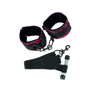 Scandal Over The Door Cuffs Black/Red